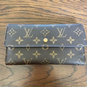 Louis Vuitton International Wallet